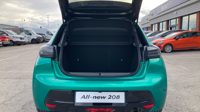 Peugeot 208 1.2 100 Turbo Envy 5dr Petrol Hatchback - Image 4